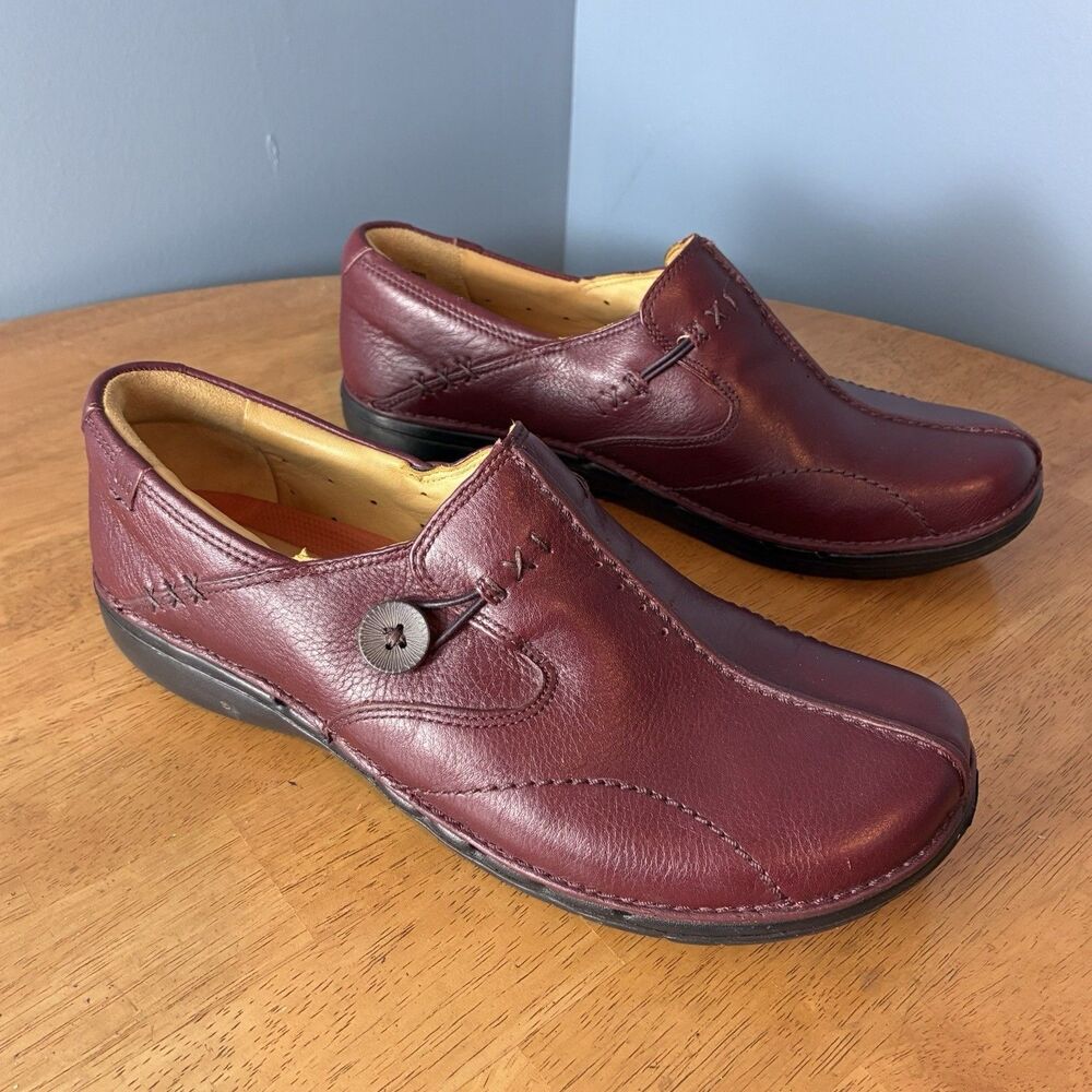 Clarks Unstructured Un Loop Dark RedLeather Loafer Women’s Size 9.5M